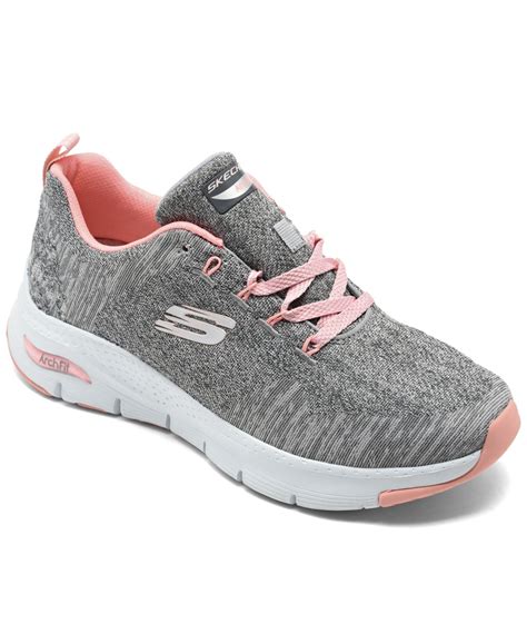 arch fit sneakers womens